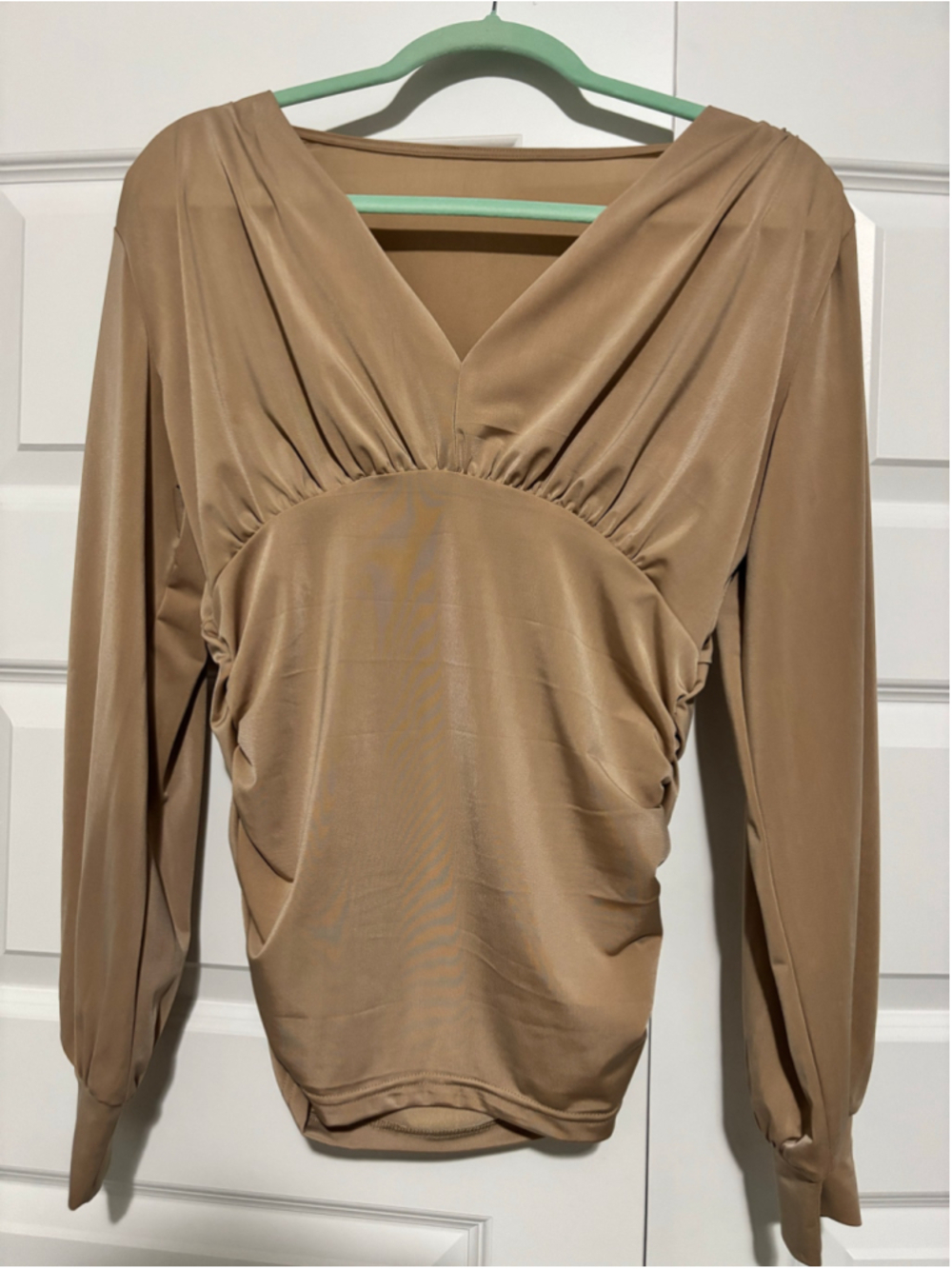Women's Unbranded Long Sleeve Ruched V-Neck Blouse Beige Size M